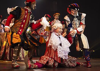 Miuziklas „Riešutėliai Pelenei“ atsisveikina su žiūrovais