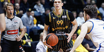 Iš dviženklio deficito išlipę šiauliečiai įspūdingu ketvirtuoju kėliniu parbloškė „Neptūną“